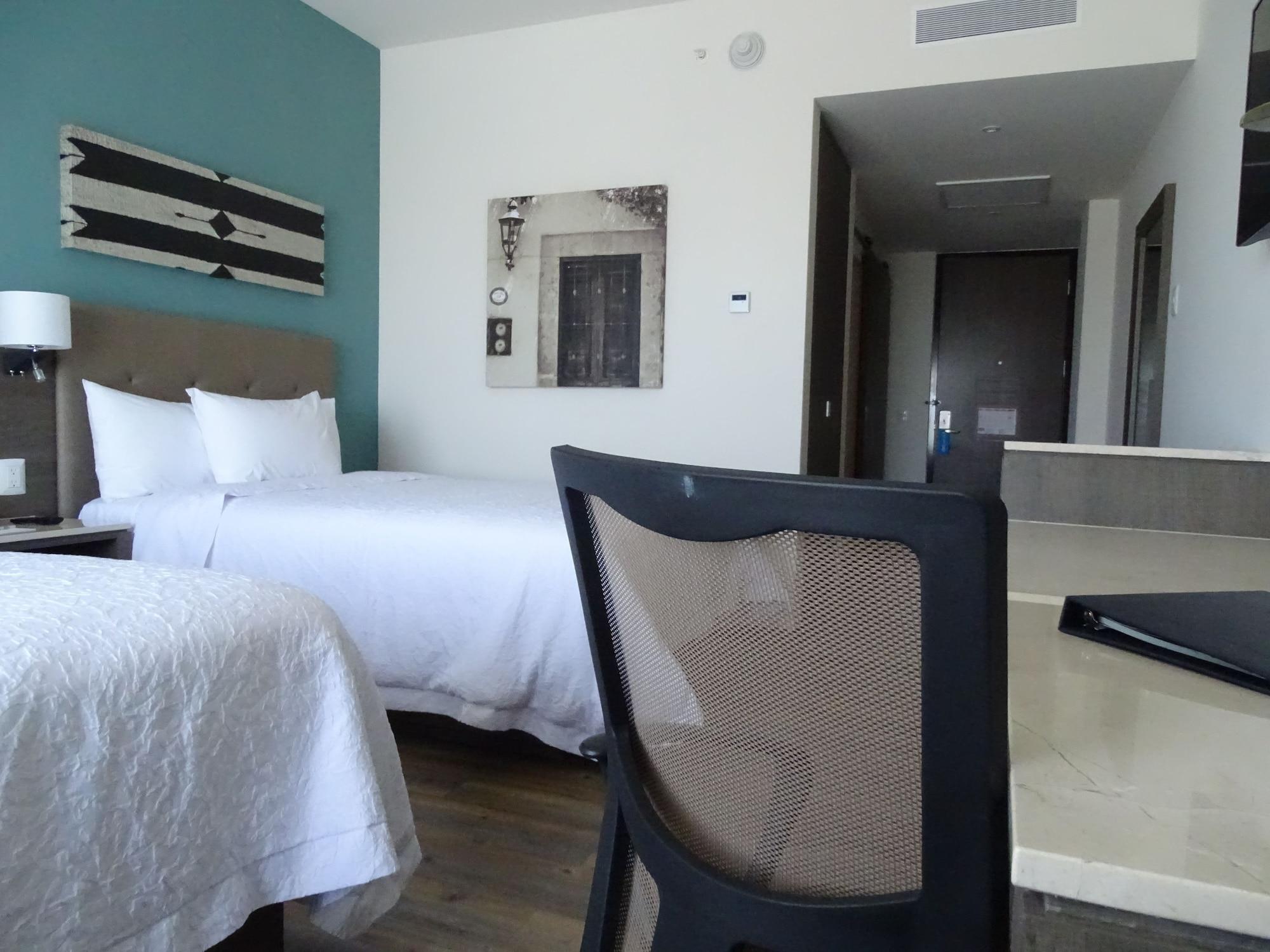 Hampton Inn By Hilton Celaya Celaya  Kültér fotó