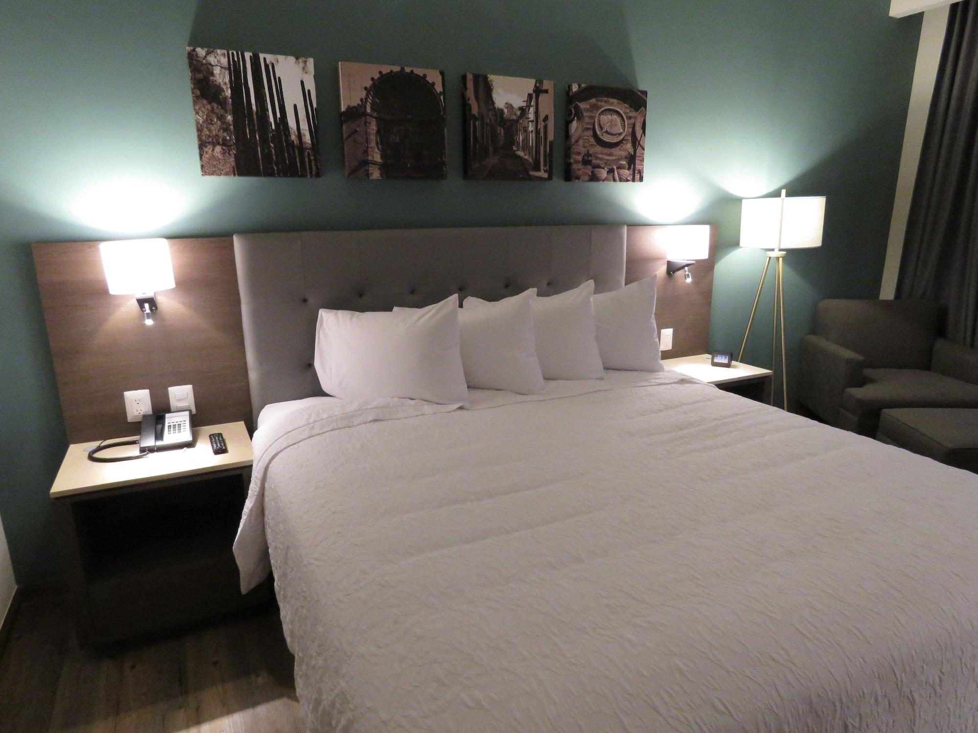 Hampton Inn By Hilton Celaya Celaya  Kültér fotó