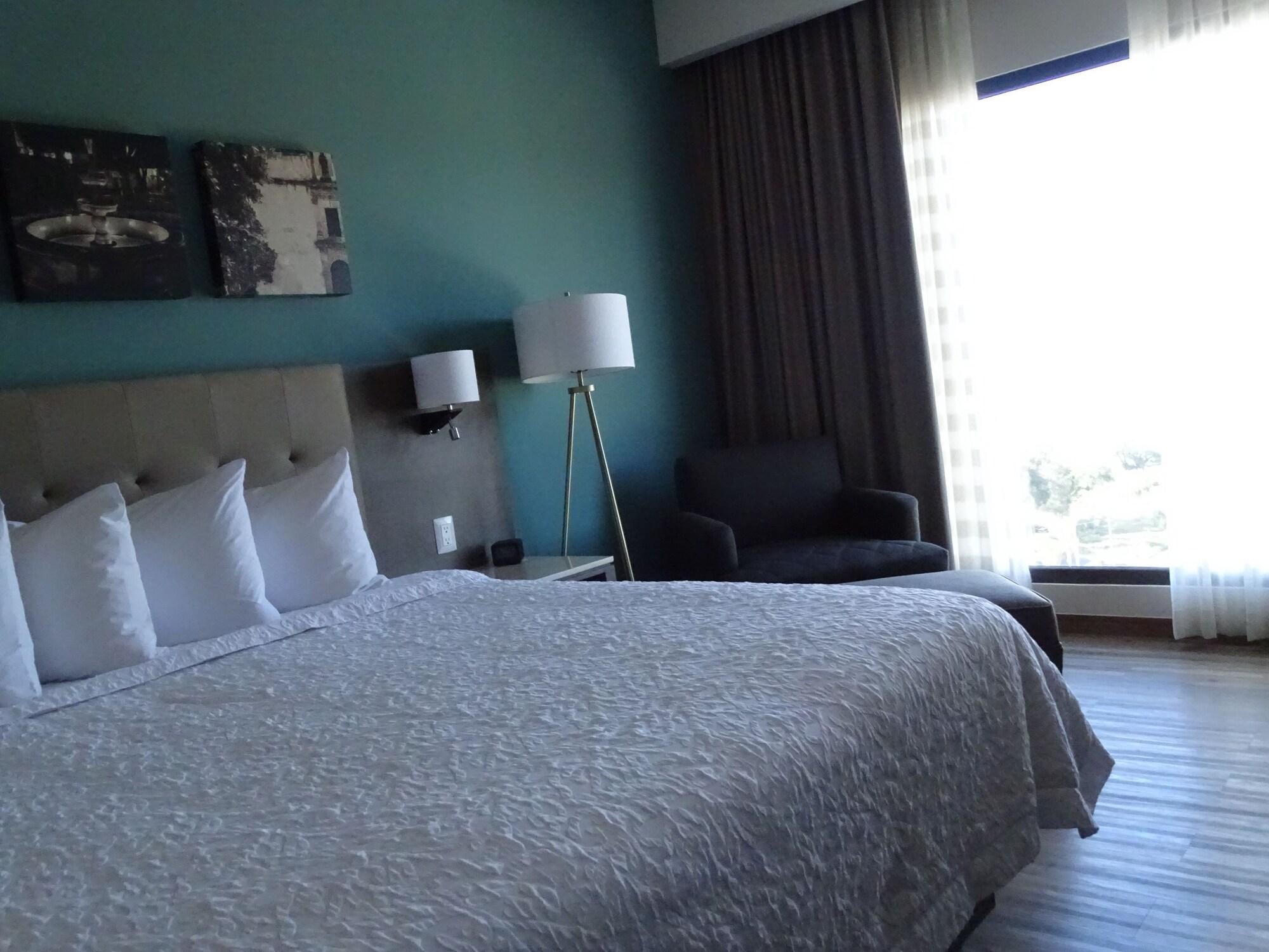 Hampton Inn By Hilton Celaya Celaya  Kültér fotó