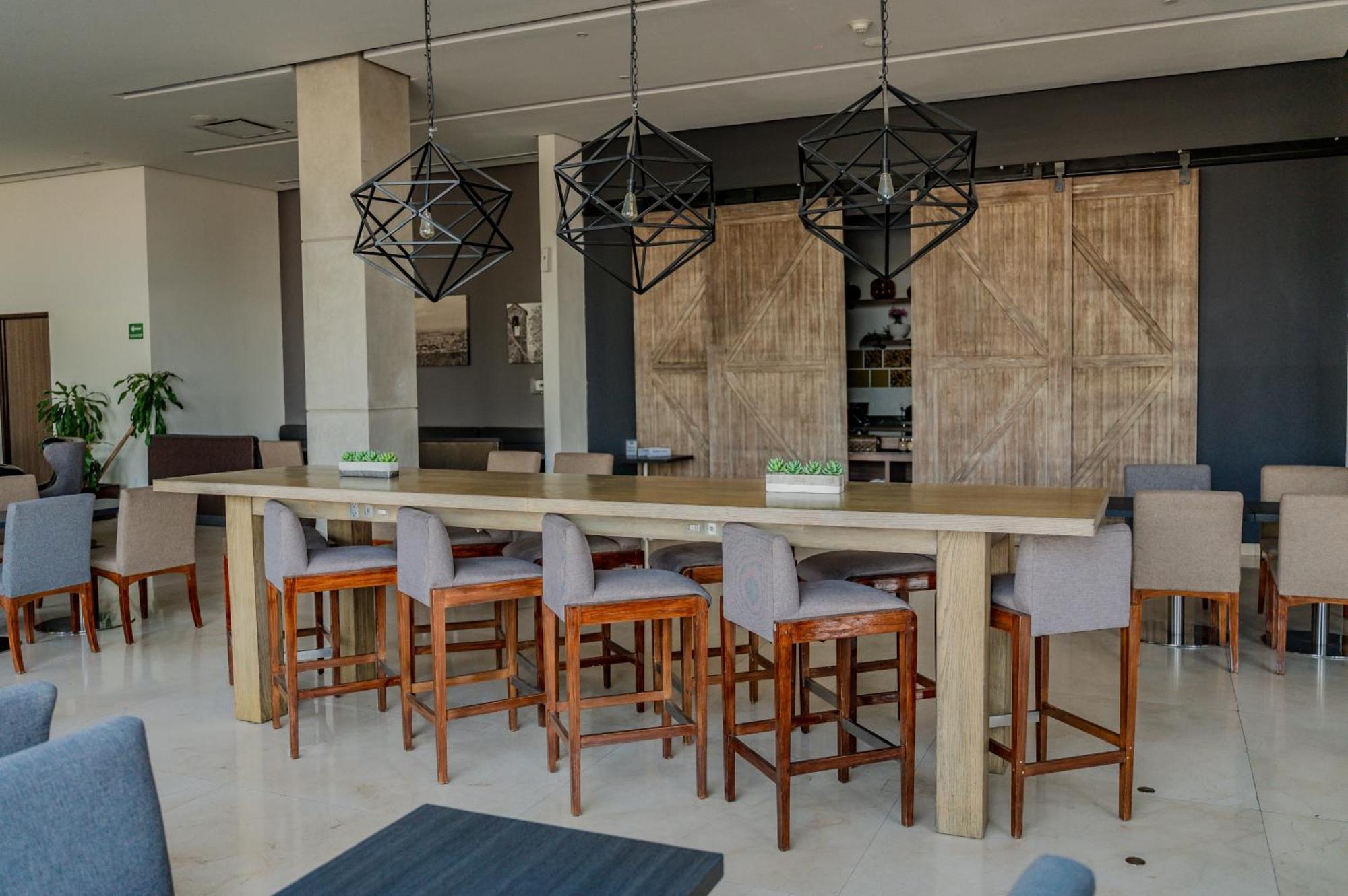 Hampton Inn By Hilton Celaya Celaya  Kültér fotó